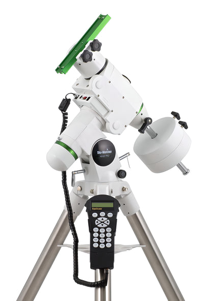 Lunette Apochromatique Sky-Watcher Black Diamond 80ED f/7.5 sur Monture HEQ5 Pro GoTo