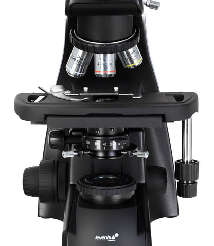 Microscope numérique trinoculaire 8 Mpx D870T Levenhuk