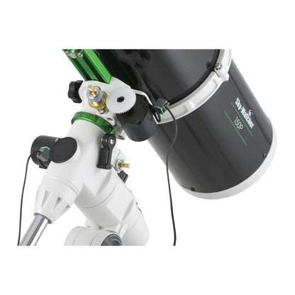 Telescopio Newton Sky-Watcher 150/750 con montura motorizada de doble eje EQ3-2