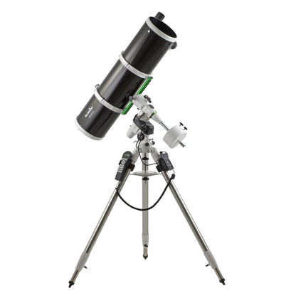 Telescopio Sky-Watcher 200mm f/5 a doppia velocità su montatura NEQ5 Pro Go-To BD