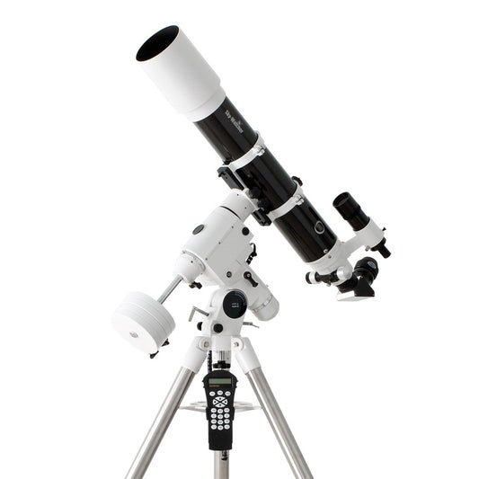 Sky-Watcher Black Diamond 120ED f/7,5 Zielfernrohr auf HEQ5 Pro Go-To-Montierung