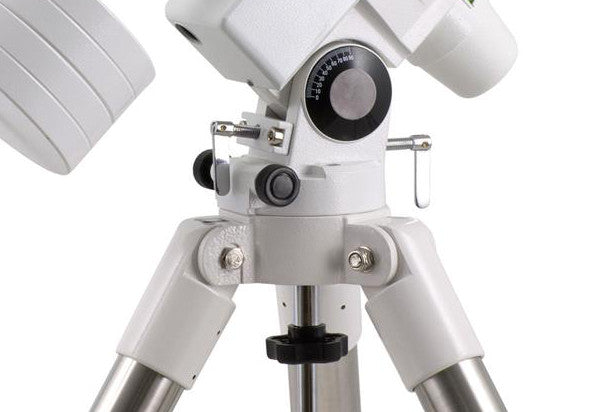 Monture équatoriale Sky-Watcher NEQ5 – 9 kg, motorisation et Go-To – Sky-Watcher